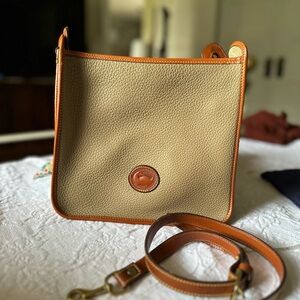 Classic Tan and Brown Leather Crossbody Bag Dooney and Bourke